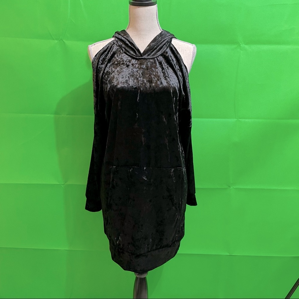 Charlotte Russe Sleeveless Hooded Top